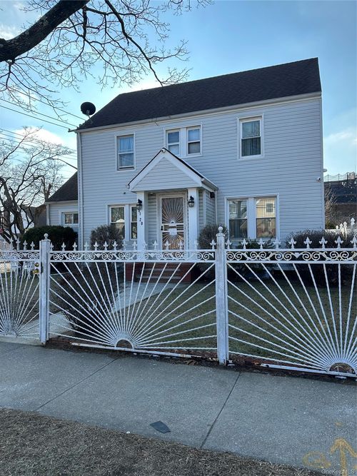 251-20 Memphis Ave, Rosedale, NY, 11422-2557 | Card Image