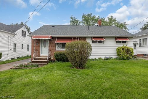9609 Alexander Road, Garfield Heights, OH, 44125 | Card Image