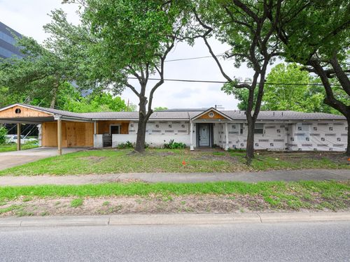 4660 Spruce St, Bellaire, TX, 77401-3608 | Card Image