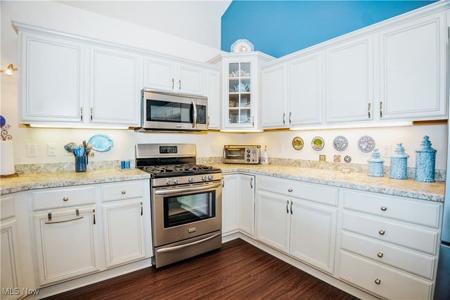 UNIT-203 - 9264 Sharrott Rd, Condo with 3 bedrooms, 2 bathrooms and null parking in Poland OH | Image 10