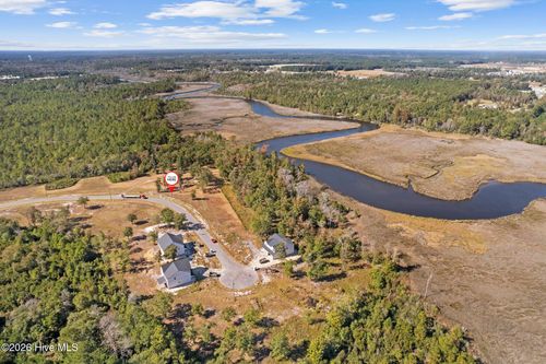 289 E Ivybridge Dr, Hubert, NC, 28539-5402 | Card Image