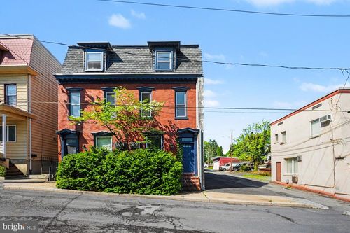 9 N 6th St, POTTSVILLE, PA, 17901-2801 | Card Image