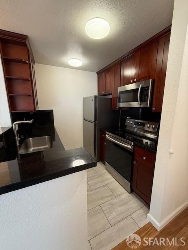 APT-306 - 397 Imperial Way, Condo with 2 bedrooms, 2 bathrooms and 1 parking in Daly City CA | Image 8