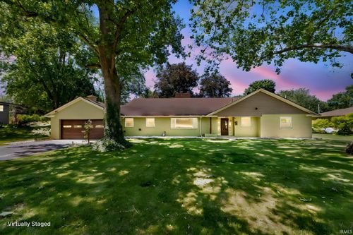 305 Sunset Dr, North Manchester, IN, 46962-1046 | Card Image