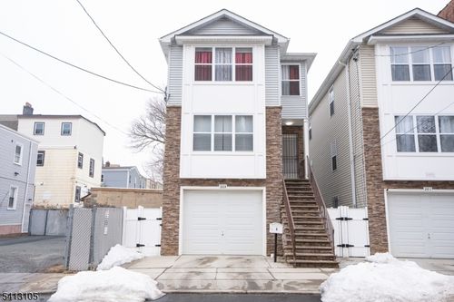 203 Schuyler Ave, Newark, NJ, 07112-1824 | Card Image