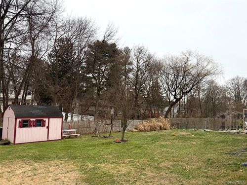 10 Northbrook Rd, Spring Valley, NY, 10977-4321 | Card Image