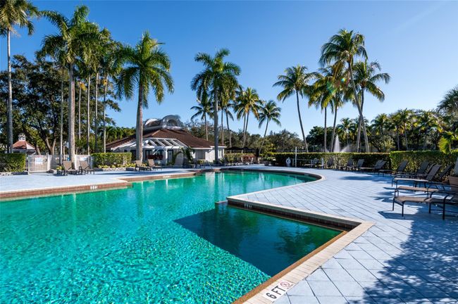 APT-21204 - 821 Lyons Rd, Condo with 2 bedrooms, 2 bathrooms and null parking in Coconut Creek FL | Image 6