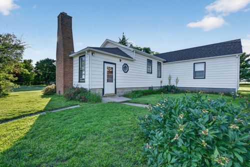 7950 W Eagle Lake Rd, Peotone, IL, 60468-9510 | Card Image