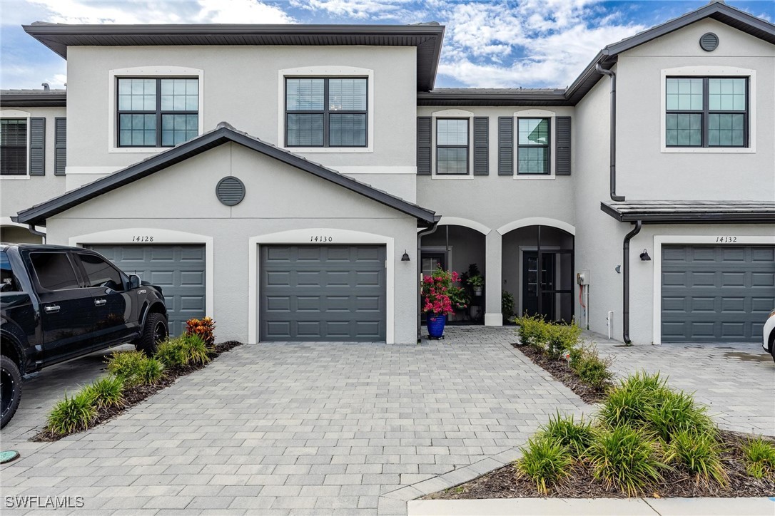 Pine Lodge Ln, Fort Myers, FL 33913