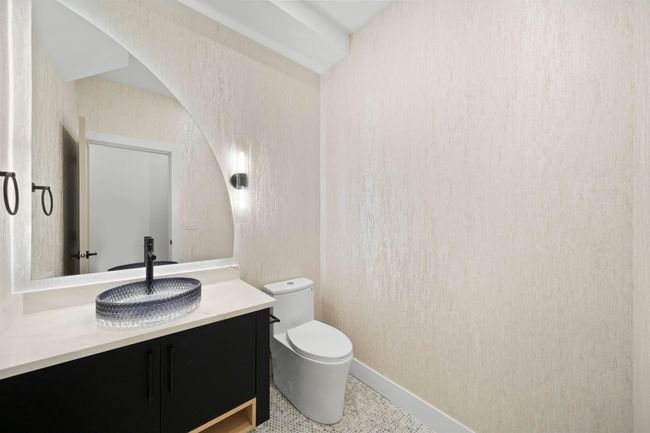 5628 Chaffey Ave, Home with 6 bedrooms, 5 bathrooms and 2 parking in Burnaby BC | Image 8