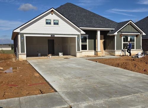 1513 Grace Acres Lane, Longview, TX, 75605 | Card Image