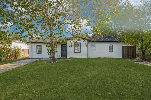 4420 Cochise Drive, Balch Springs, TX, 75180 | Card Image