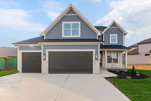 16335 W 166th Pl, Olathe, KS, 66062-8146 | Card Image
