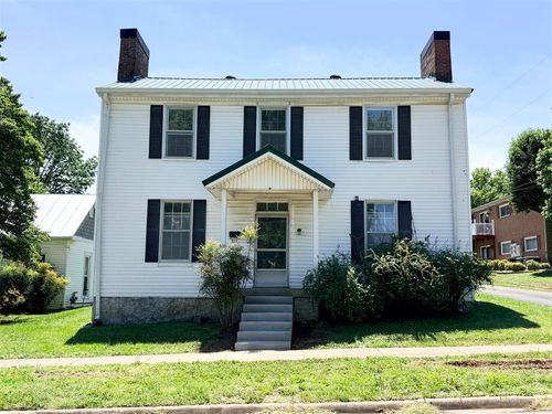311 W Madison St, Franklin, KY, 42134-2135 | Card Image