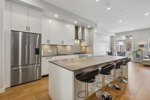 4684 Capilano Rd, North Vancouver, BC, V7R4K3 | Card Image
