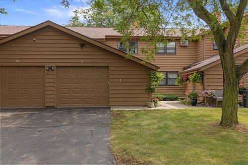 74-970 Manor Drive, NEENAH, WI, 54956 | Card Image