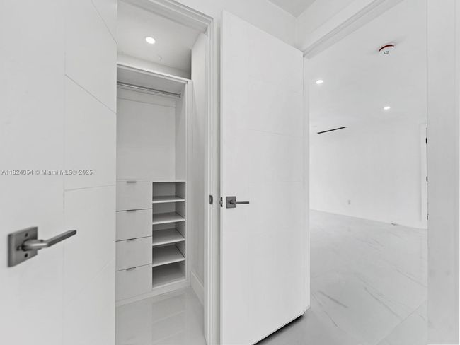 1007 Citrus Isle, House other with 4 bedrooms, 3 bathrooms and null parking in Fort Lauderdale FL | Image 28