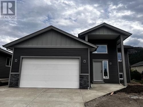 93 Leighton Ave, Chase, BC, V0E1M1 | Card Image