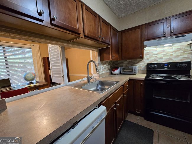 315 Seasons Pkwy, Condo with 2 bedrooms, 2 bathrooms and null parking in Norcross GA | Image 13