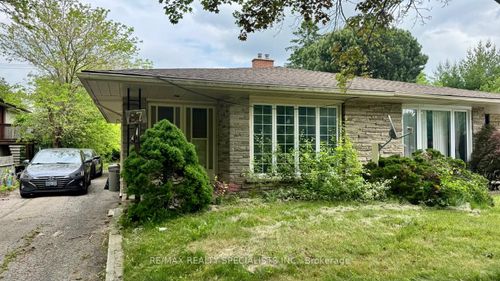 87 Secord Ave, Kitchener, ON, N2B2L3 | Card Image