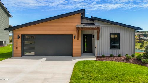 420 Noes Chapel Rd, Morristown, TN, 37814-2151 | Card Image