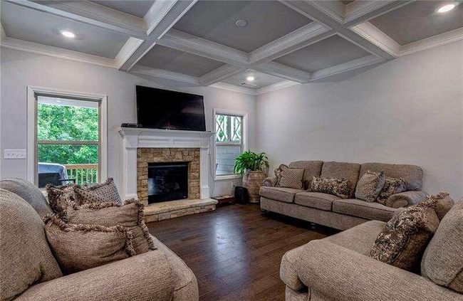 7059 Lancaster Xing, House other with 4 bedrooms, 3 bathrooms and 3 parking in Flowery Branch GA | Image 10