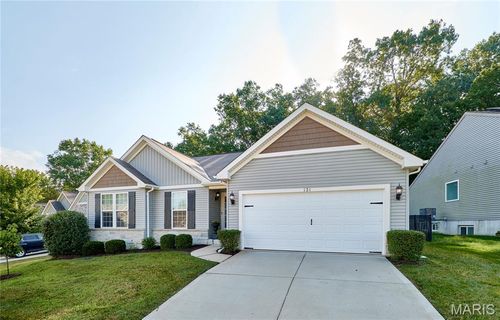 121 San Marino Pkwy, Fenton, MO, 63026-7518 | Card Image