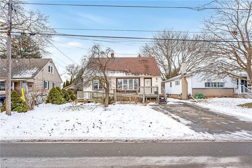 59 Mountain Ave N, Stoney Creek, ON, L8G3N6 | Card Image