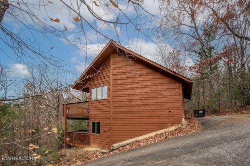 903 Old Field Ridge Way, Gatlinburg, TN, 37738 | Card Image