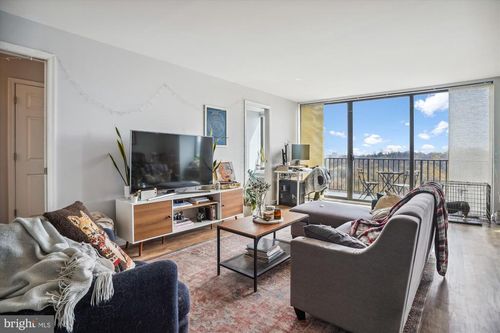 703-1510 12th St N, ARLINGTON, VA, 22209-3690 | Card Image