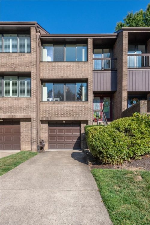 804 Fairways Dr, Oakmont, PA, 15139-1055 | Card Image