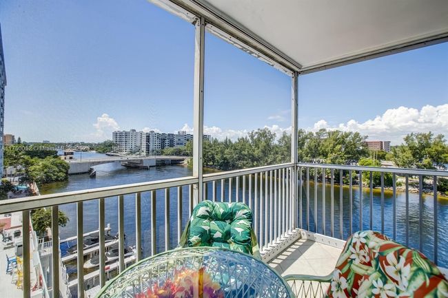 APT-604 - 1505 N Riverside Dr, Condo with 2 bedrooms, 2 bathrooms and null parking in Pompano Beach FL | Image 5