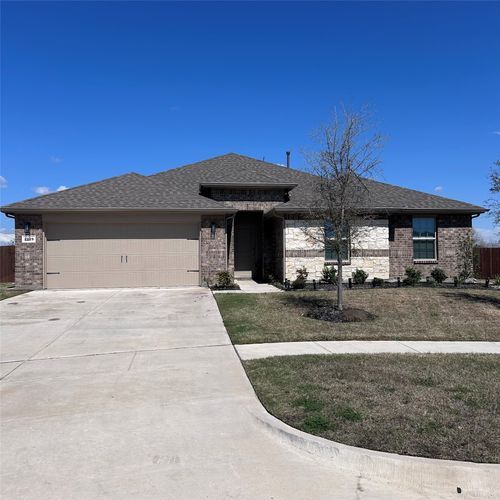 2029 Greenfield Dr, Cedar Hill, TX, 75104-7303 | Card Image