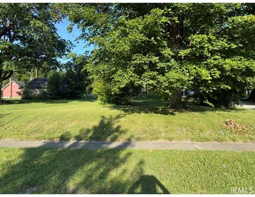 716 S Jefferson St, Hartford City, IN, 47348-2703 | Card Image