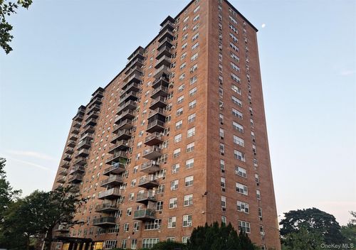 12f-825 Morrison Ave, Bronx, NY, 10473-4436 | Card Image