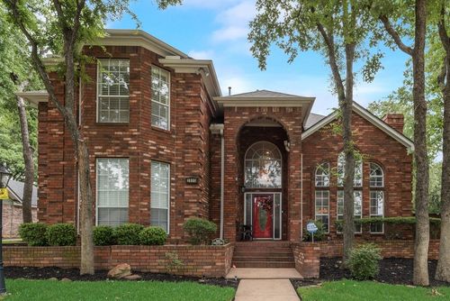 2805 Pine View Dr, Grapevine, TX, 76051-7121 | Card Image