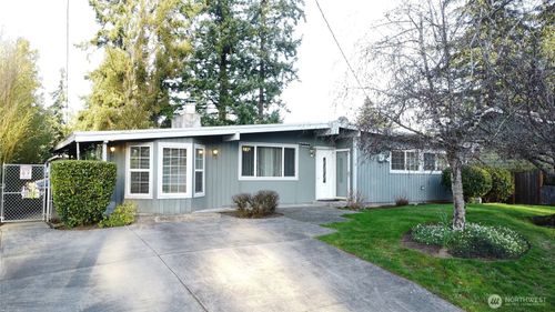 15946 Se 1st St, Bellevue, WA, 98008-4604 | Card Image