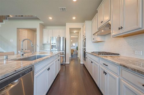 9831 Willow Crown Ln, Richmond, TX, 77406-2915 | Card Image