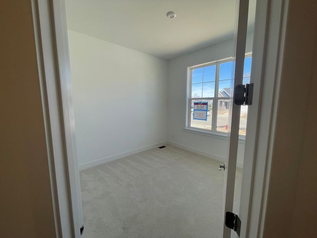 Secondary bedroom | Image 19