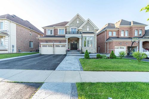 24 Rampart Dr, Brampton, ON, L6P2K3 | Card Image