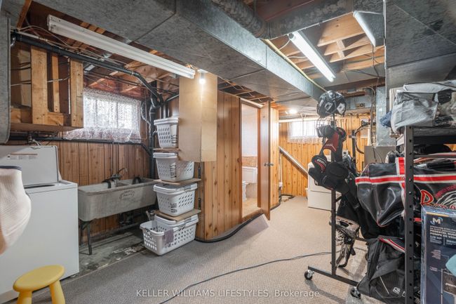60 Main St S, House other with 3 bedrooms, 2 bathrooms and 4 parking in Forest ON | Image 28