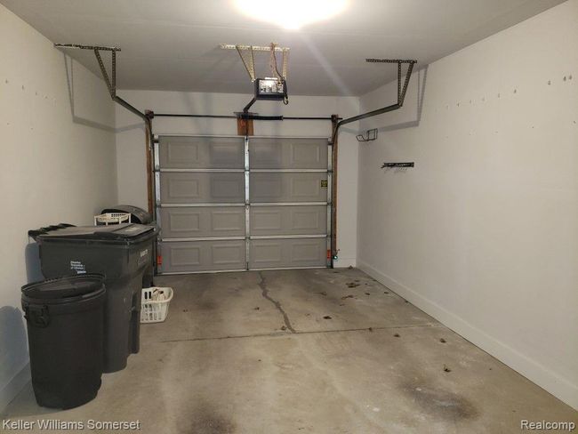 15268 Yale Dr, Condo with 2 bedrooms, 2 bathrooms and null parking in Clinton Twp MI | Image 12
