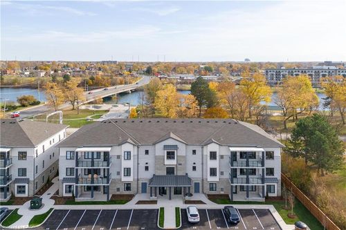 209-123 Lincoln St, Welland, ON, L3C5J3 | Card Image