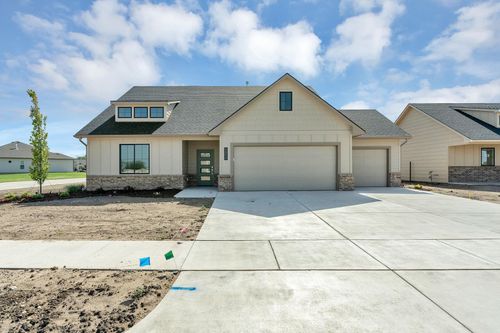 5853 E Central Park Ave, Bel Aire, KS, 67220-6402 | Card Image