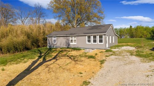 7658 Pekin Rd, Greenville, IN, 47124-9431 | Card Image