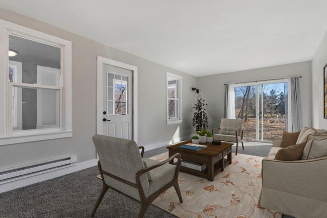 living room | Image 13