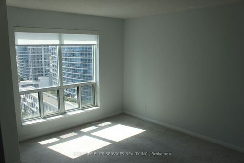 1615-11 Lee Centre Dr, Scarborough, ON, M1H3J5 | Card Image