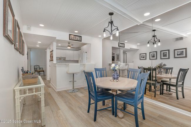 New ceiling and lighting throughout | Image 9