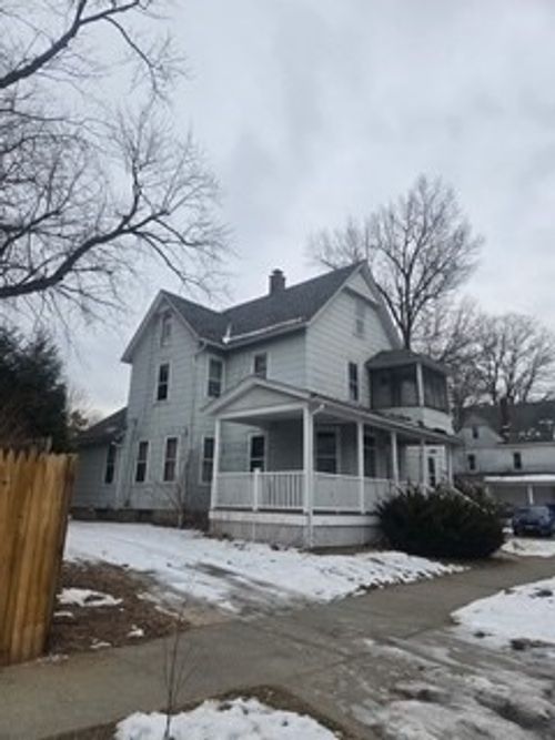 17 Spencer St, Springfield, MA, 01118-2111 | Card Image