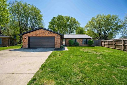 3330 Majestic Prince Dr., Owensboro, KY, 42303 | Card Image